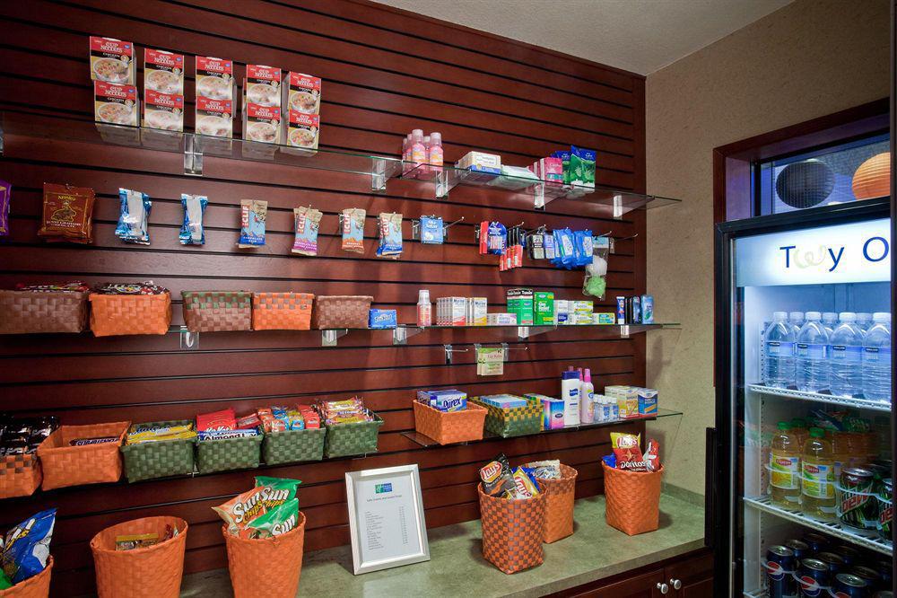 Holiday Inn Express Hotel & Suites Albany By Ihg Konforlar fotoğraf