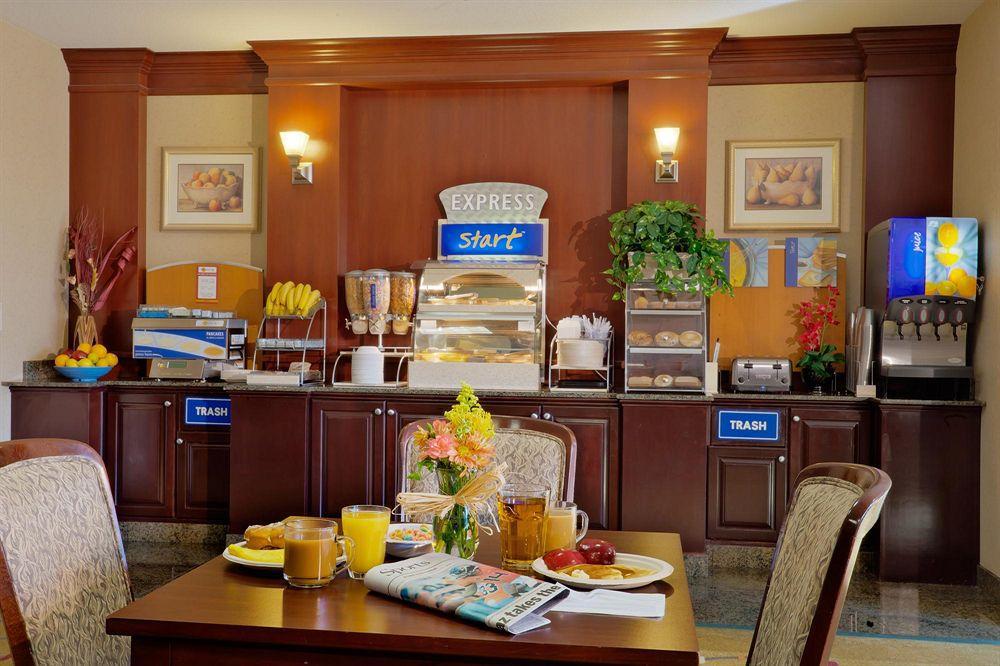 Holiday Inn Express Hotel & Suites Albany By Ihg Restoran fotoğraf