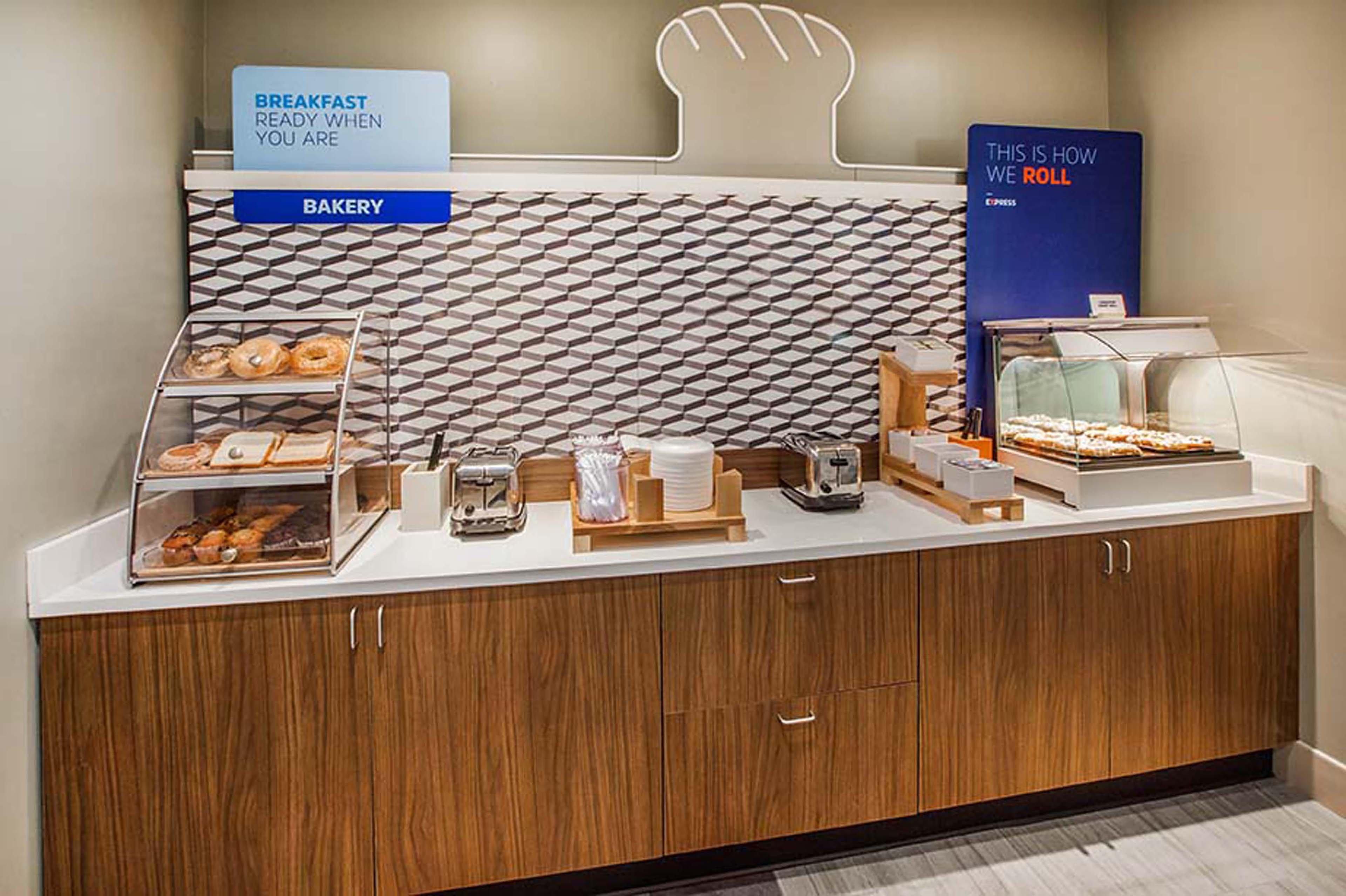 Holiday Inn Express Hotel & Suites Albany By Ihg Dış mekan fotoğraf